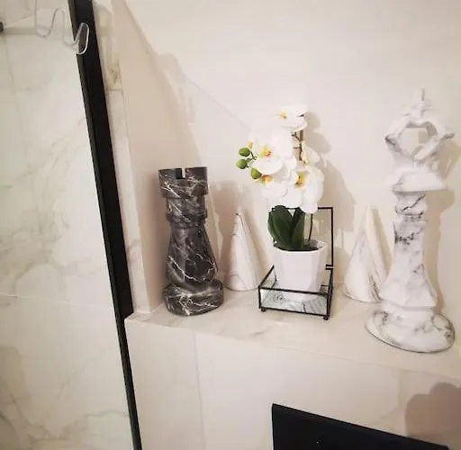 Gombruti14 Boutique *