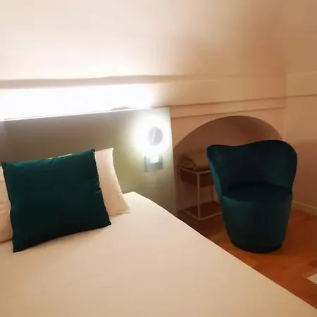 Gombruti14 Boutique Apartment