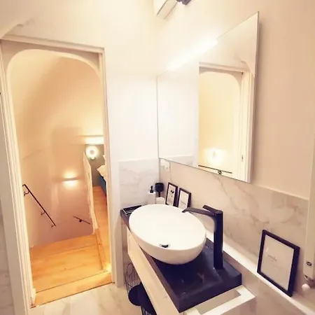 Gombruti14 Boutique Apartment