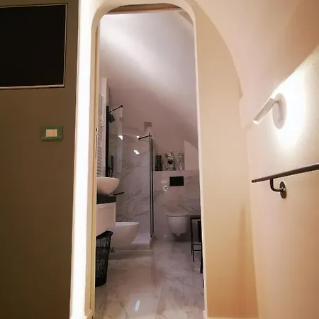 Gombruti14 Boutique *