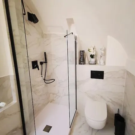 Gombruti14 Boutique Apartment *