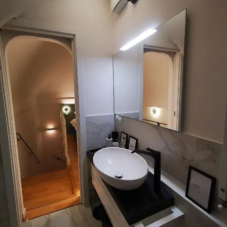 Gombruti14 Boutique Apartment *