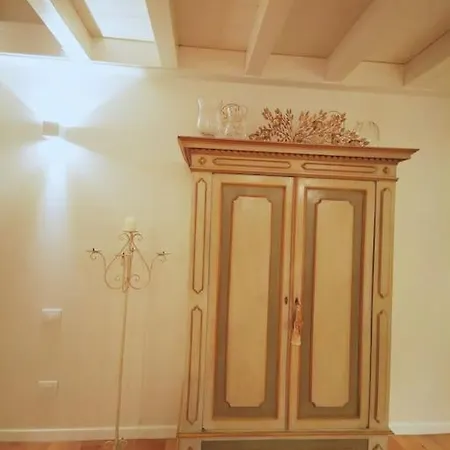 Gombruti14 Boutique Apartment